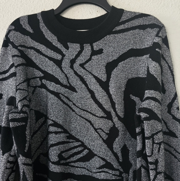 H&M Sweater Womens Sz L Black Knit Bell Sleeves Grunge Grannycore - Picture 4 of 10